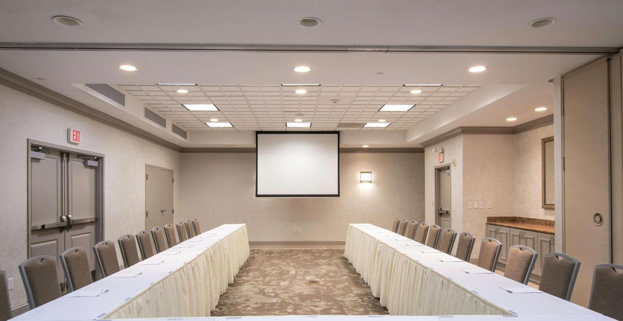 Hilton Garden Inn Durham Southpoint Экстерьер фото