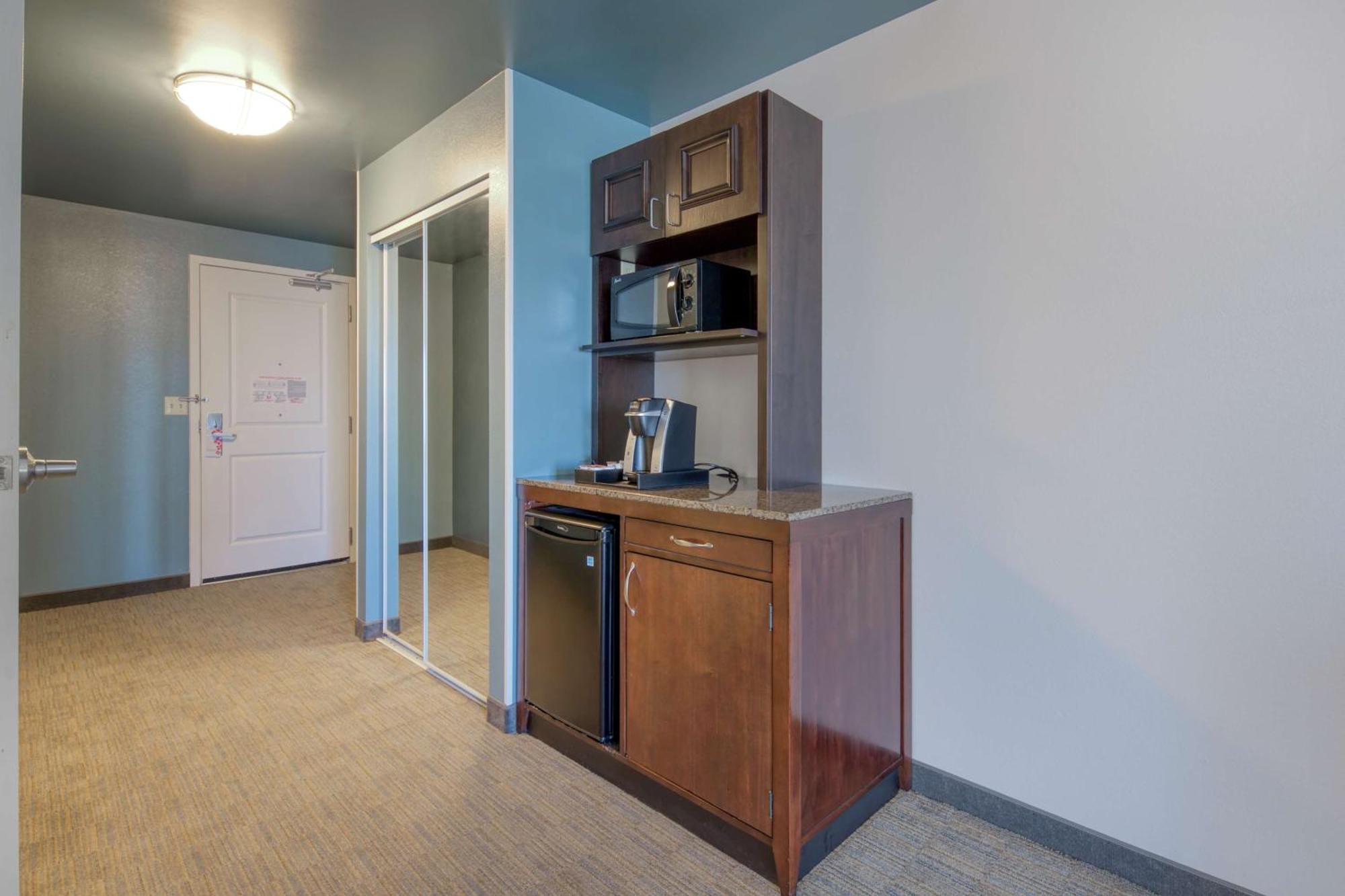 Hilton Garden Inn Durham Southpoint Экстерьер фото
