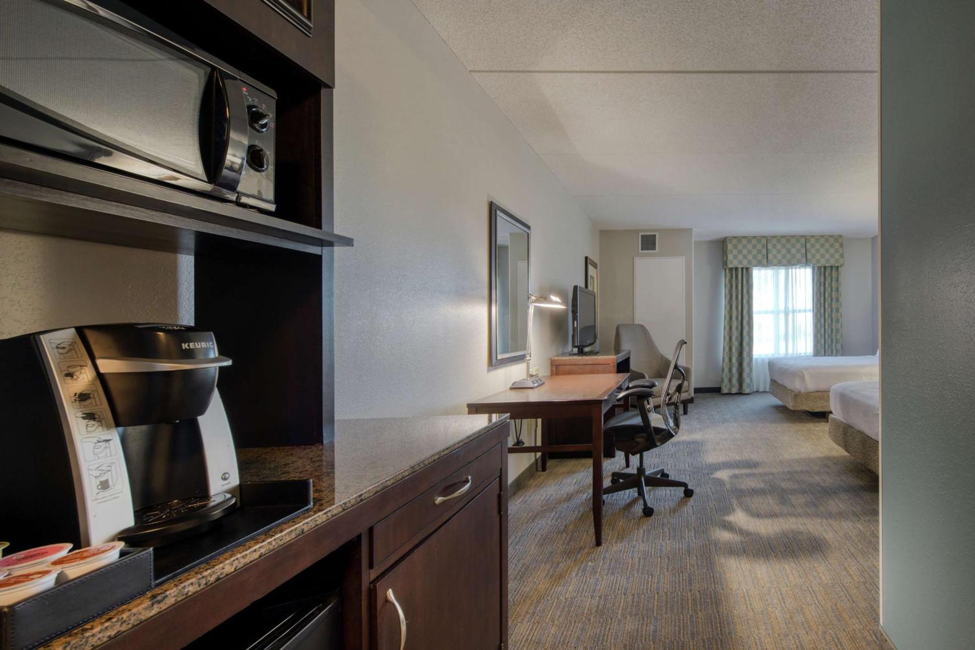 Hilton Garden Inn Durham Southpoint Экстерьер фото