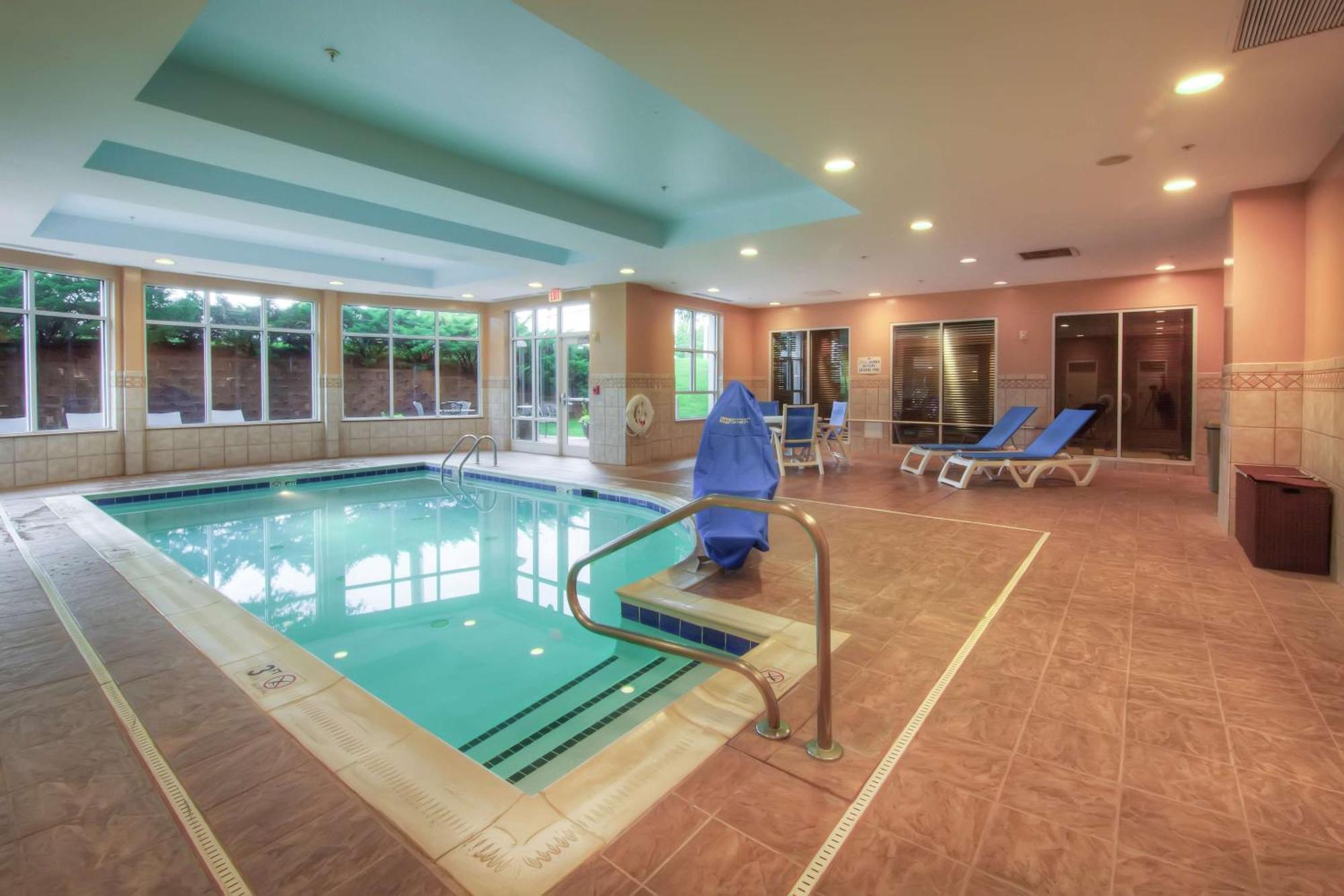 Hilton Garden Inn Durham Southpoint Экстерьер фото